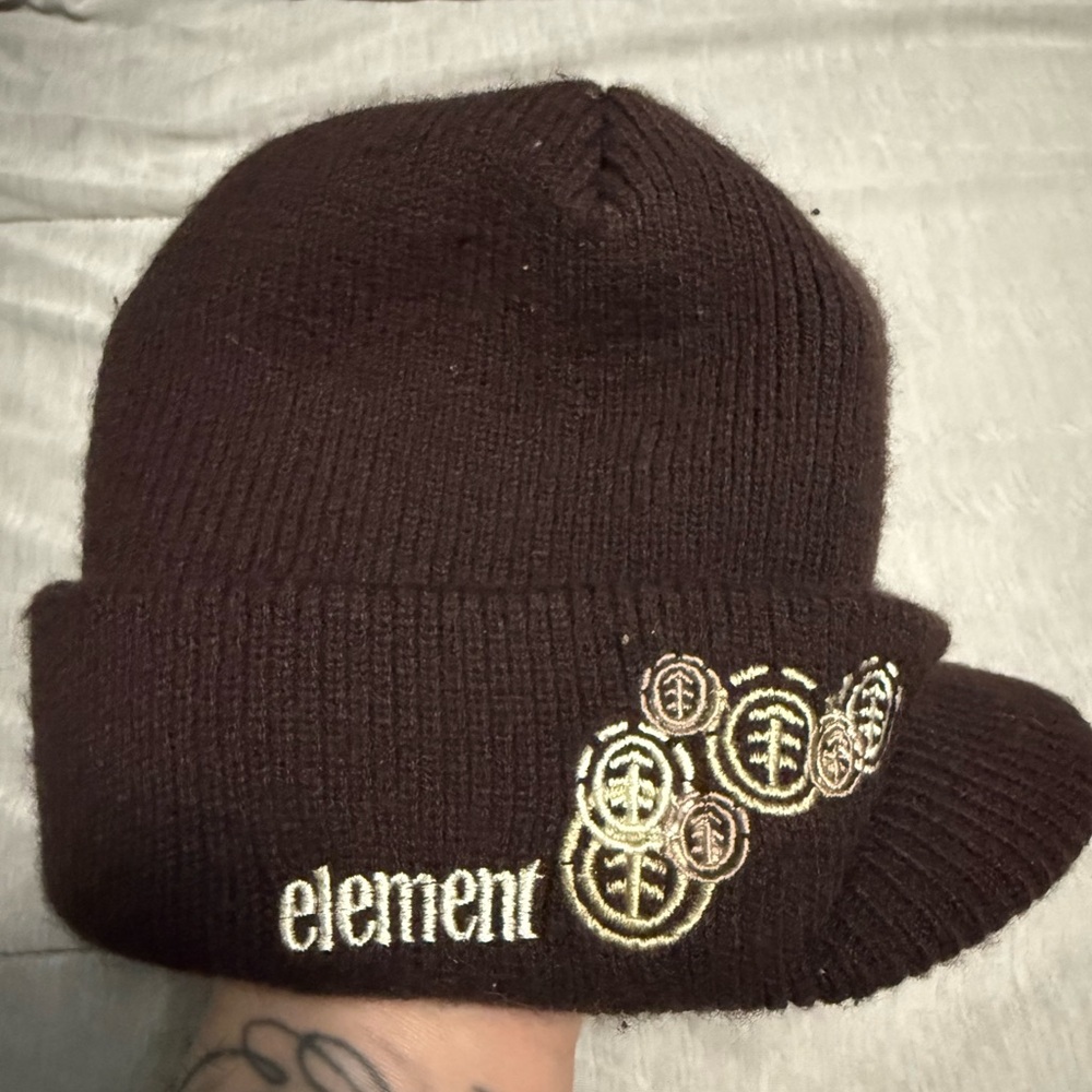Element beanie